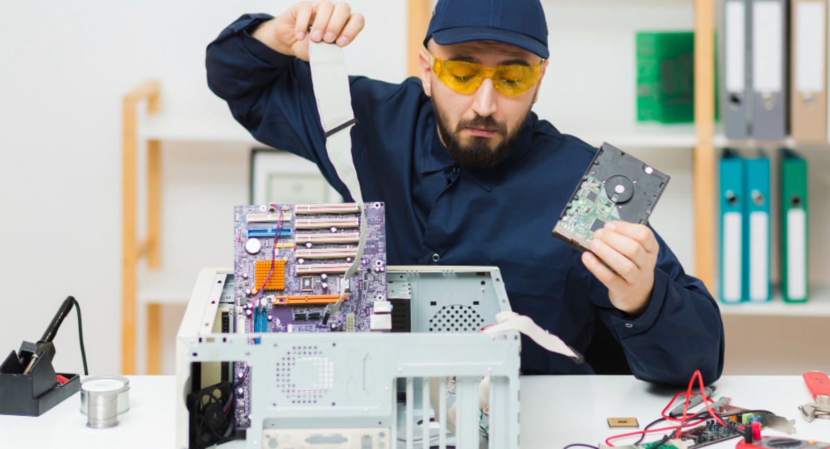 Choosing the Right Computer Repair Service Guide